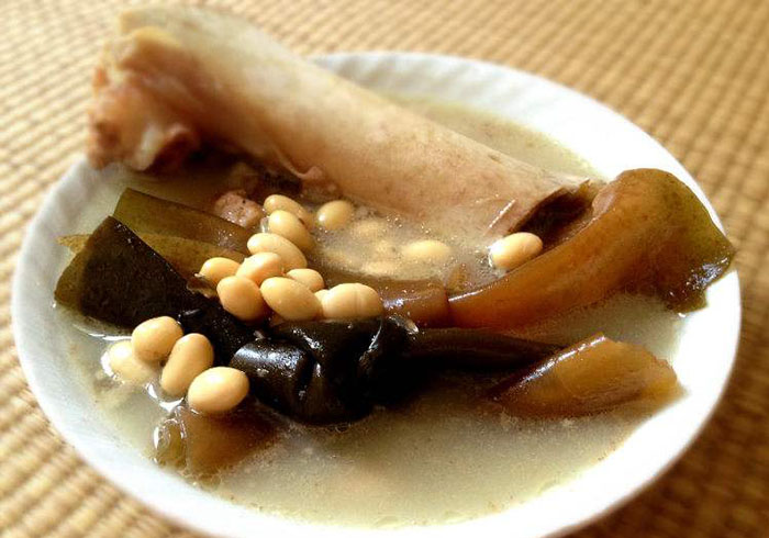 海帶黃豆龍骨湯